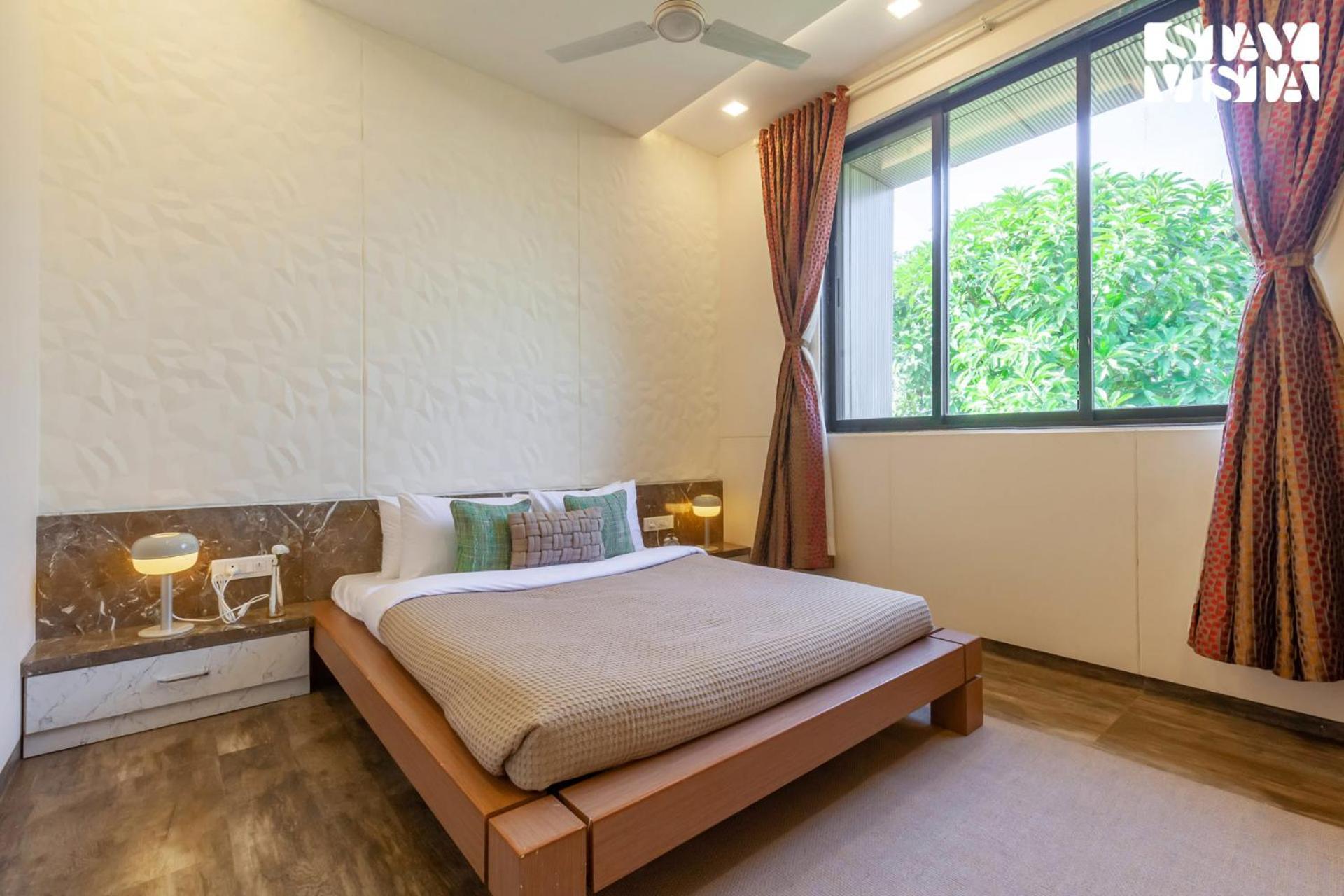 Stayvista'S Firefly Mountain Retreat - Villa With Private Pool, Gazebo & Terrace Karjat Eksteriør billede